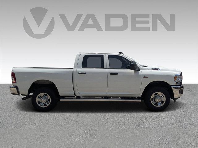 2024 Ram 3500 Vehicle Photo in BRUNSWICK, GA 31525-1881