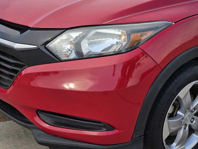 2018 Honda HR-V Vehicle Photo in DENTON, TX 76210-9321