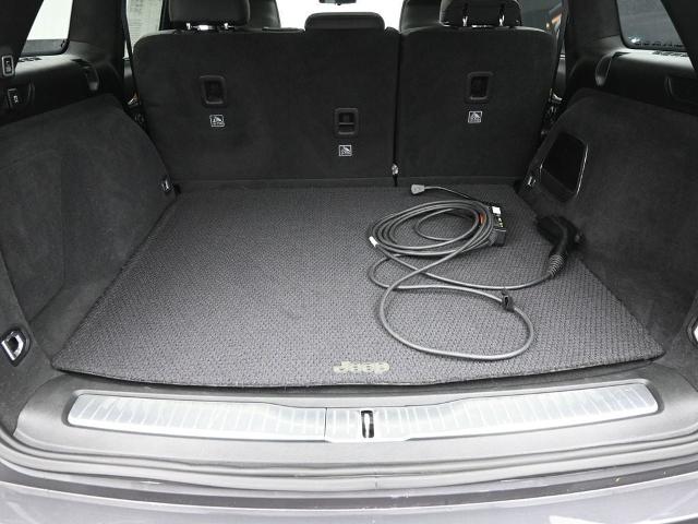 2023 Jeep Grand Cherokee 4xe Vehicle Photo in Cedar Rapids, IA 52402