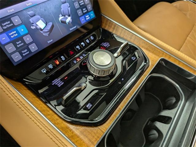 2022 Jeep Grand Wagoneer Vehicle Photo in ENGLEWOOD, CO 80113-6708