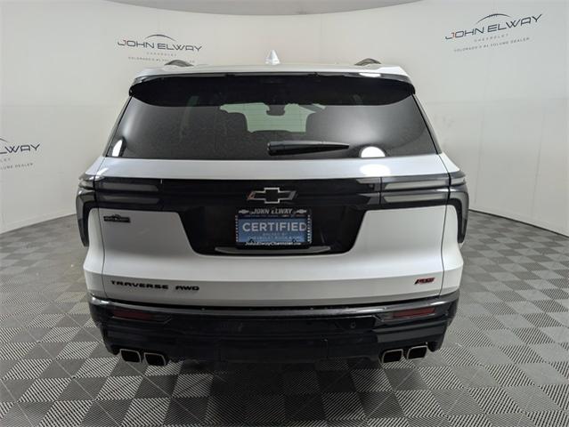 2024 Chevrolet Traverse Vehicle Photo in ENGLEWOOD, CO 80113-6708