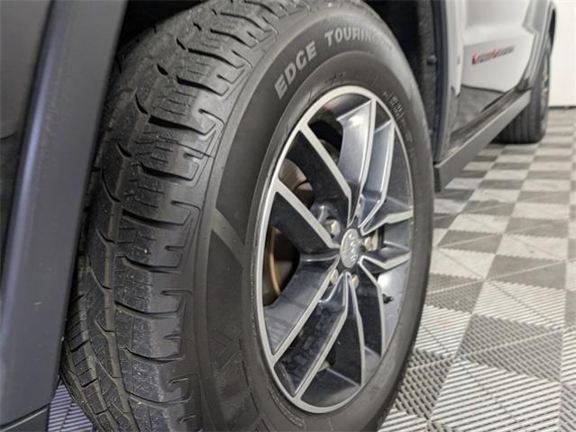 2017 Jeep Grand Cherokee Vehicle Photo in ENGLEWOOD, CO 80113-6708