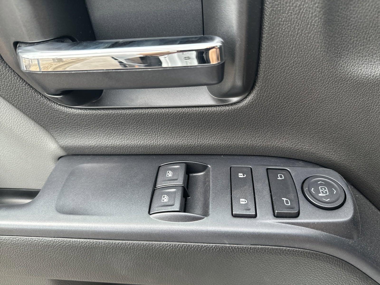 2024 Chevrolet Silverado 5500 HD Vehicle Photo in GEORGETOWN, TX 78626-7508