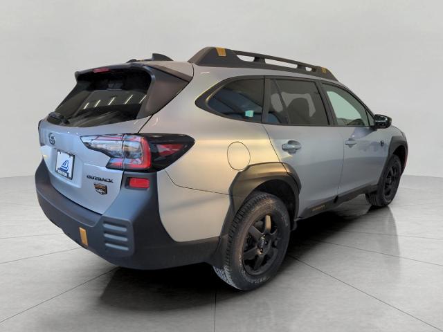 2025 Subaru Outback Vehicle Photo in Green Bay, WI 54304