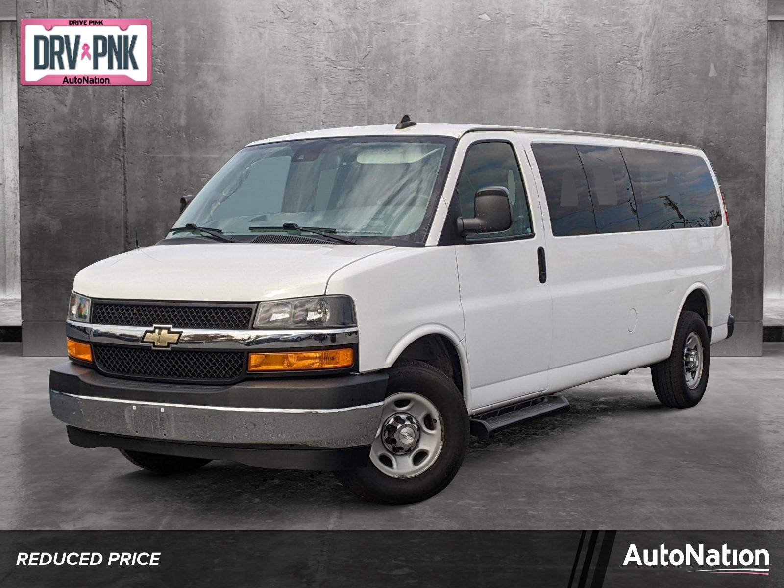 2019 Chevrolet Express Passenger Vehicle Photo in LAUREL, MD 20707-4622