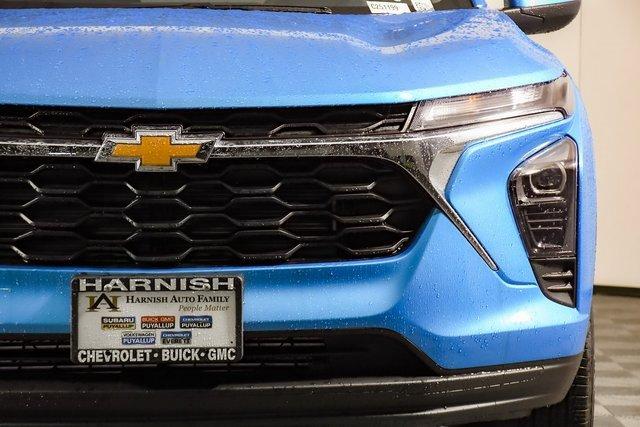 2025 Chevrolet Trax Vehicle Photo in PUYALLUP, WA 98371-4149