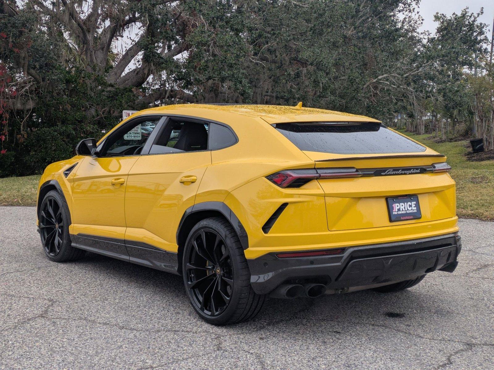 2020 Lamborghini Urus Vehicle Photo in Sarasota, FL 34231