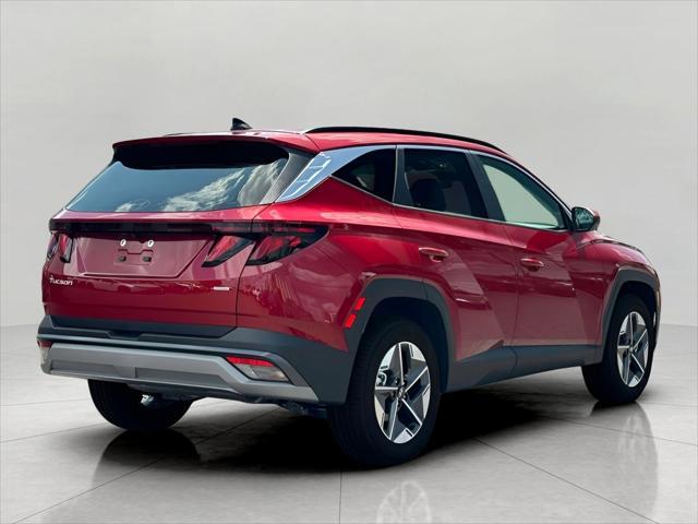 2025 Hyundai TUCSON Vehicle Photo in Green Bay, WI 54304