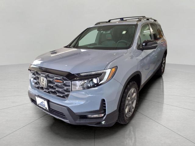 2025 Honda Passport Vehicle Photo in Oshkosh, WI 54904