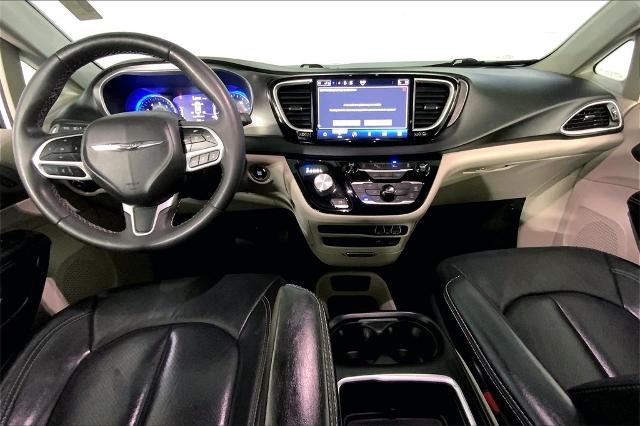 2022 Chrysler Pacifica Vehicle Photo in Kansas City, MO 64114