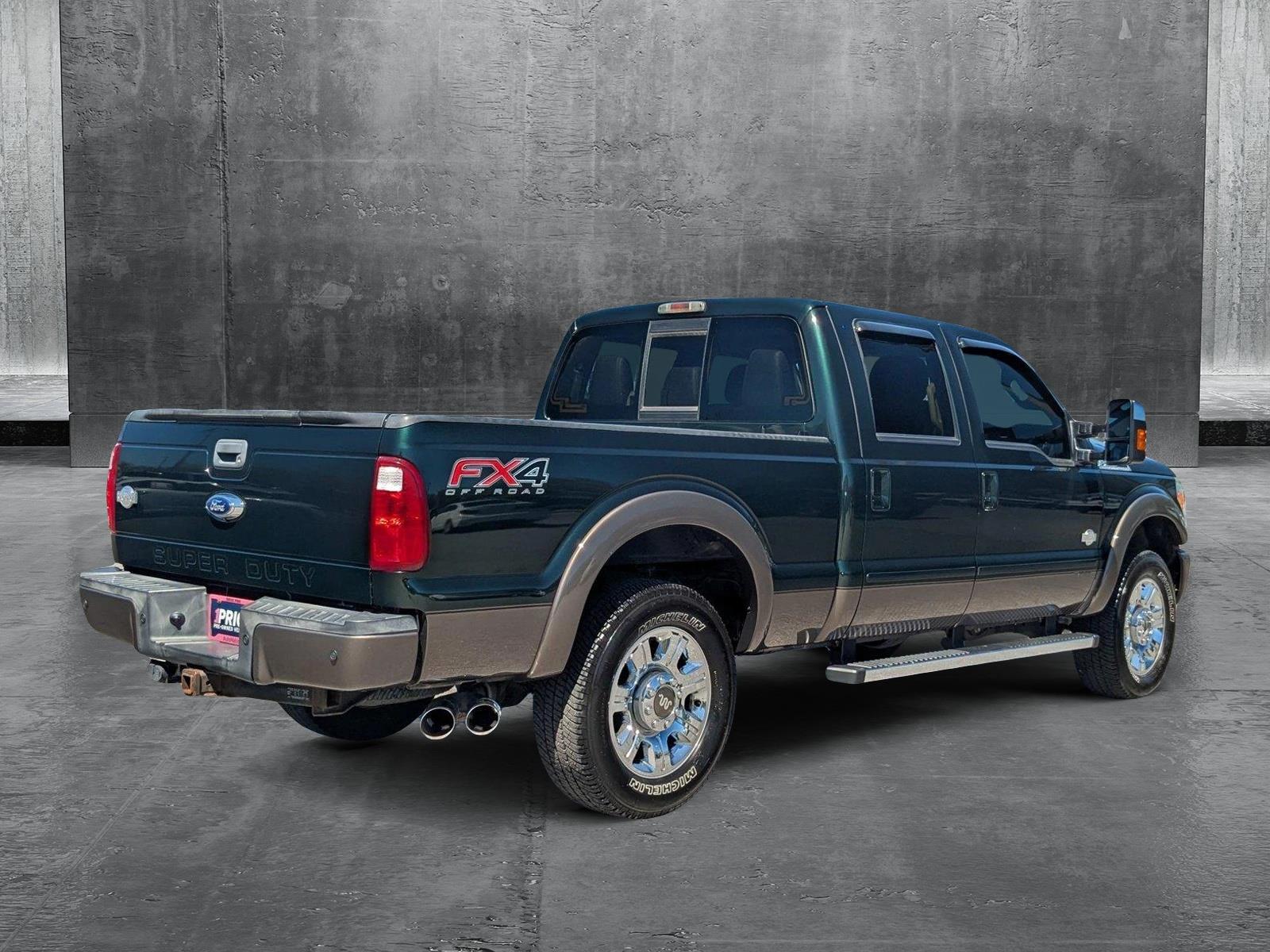 2016 Ford Super Duty F-250 SRW Vehicle Photo in St. Petersburg, FL 33713