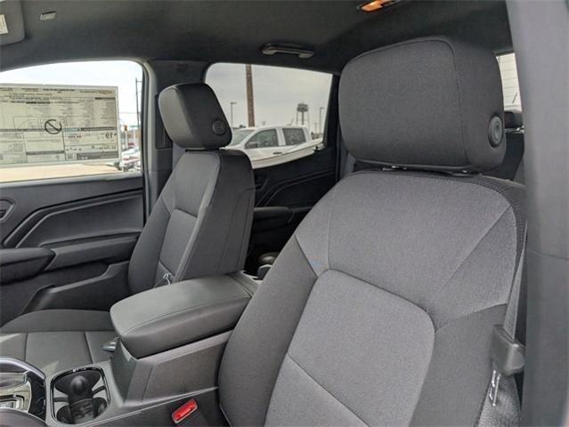 2025 Chevrolet Colorado Vehicle Photo in ENGLEWOOD, CO 80113-6708
