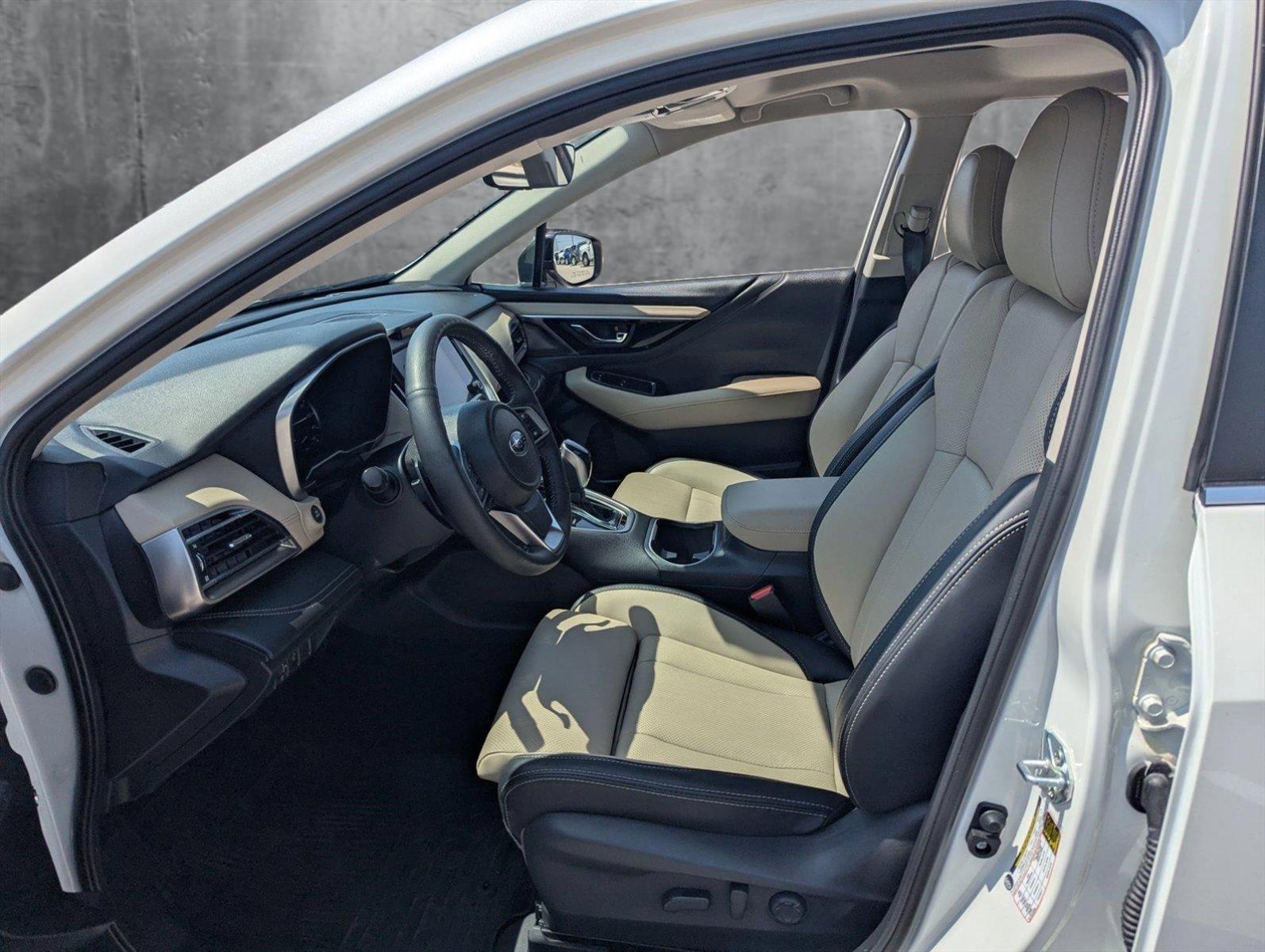 2024 Subaru Outback Vehicle Photo in Corpus Christi, TX 78415