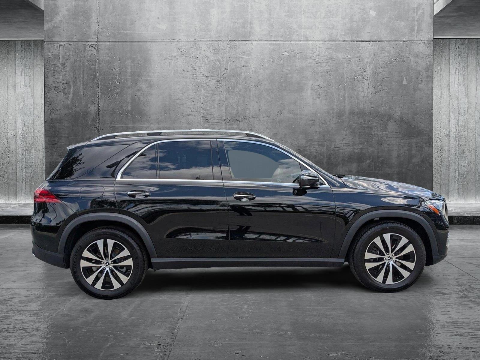 2025 Mercedes-Benz GLE Vehicle Photo in Miami, FL 33169