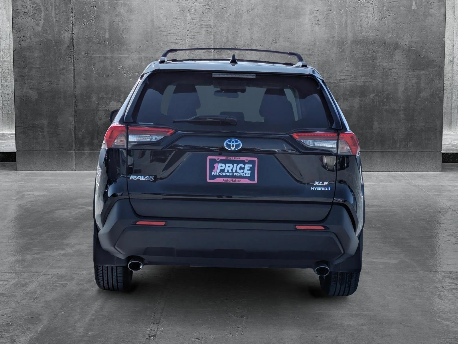 2020 Toyota RAV4 Vehicle Photo in Ft. Myers, FL 33907