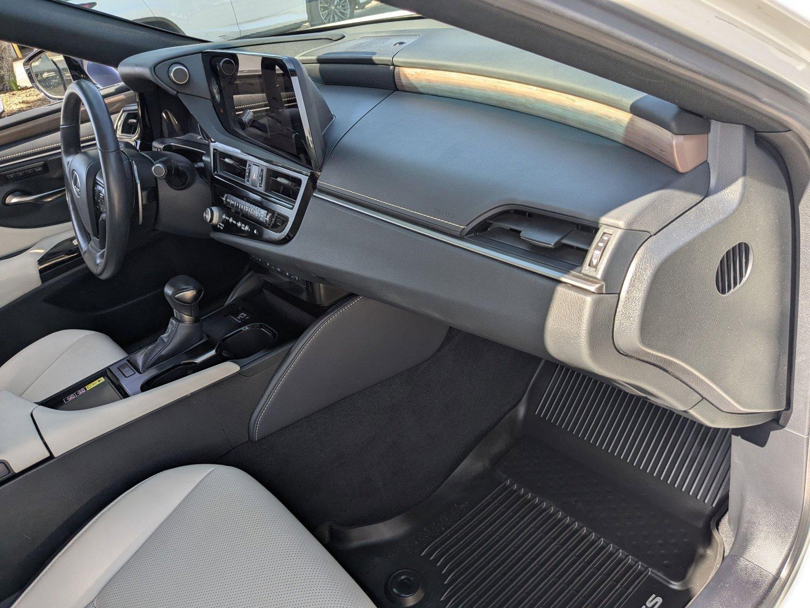 2024 Lexus ES 350 Vehicle Photo in Tampa, FL 33614