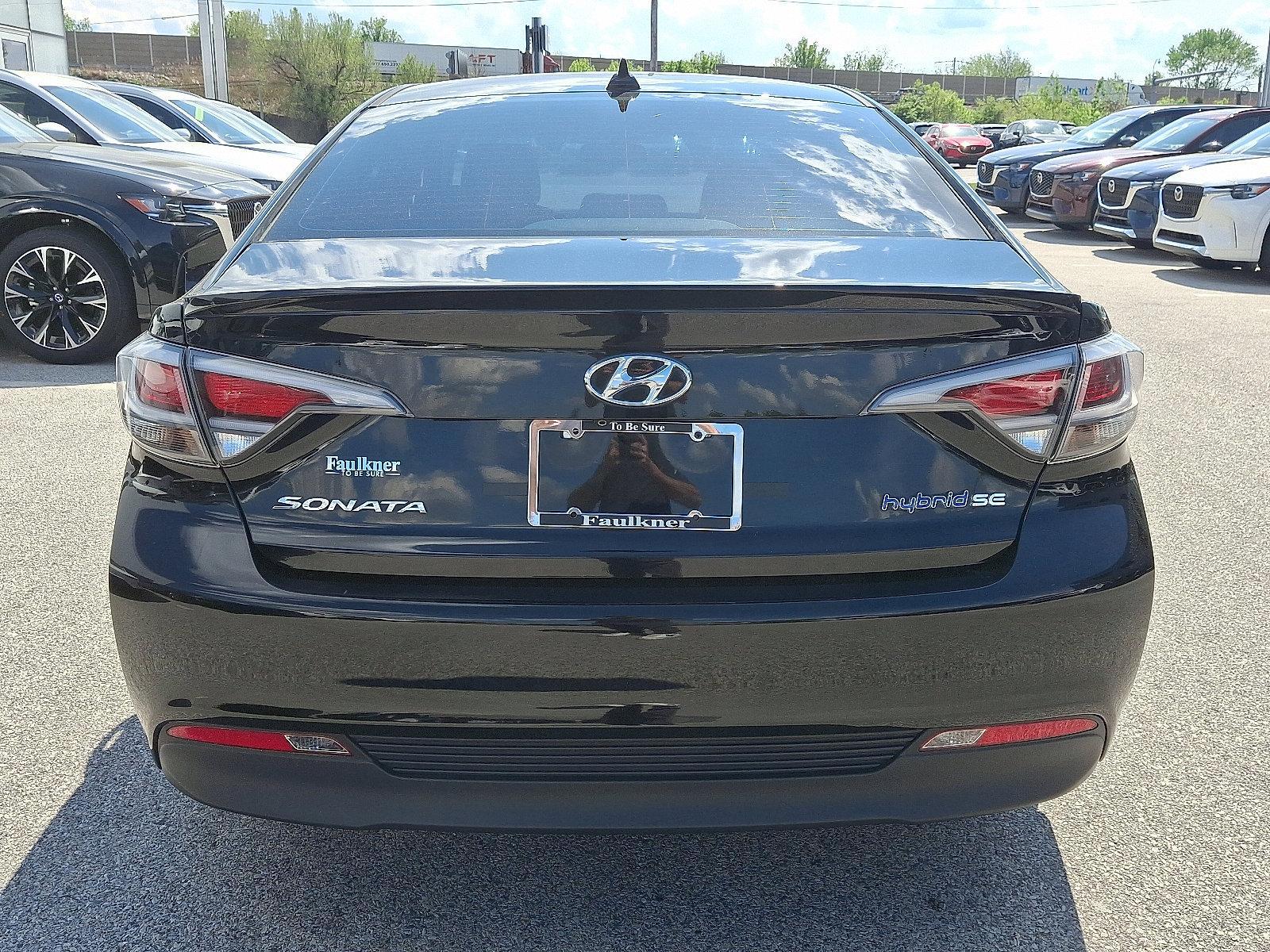 2017 Hyundai SONATA Hybrid Vehicle Photo in Trevose, PA 19053