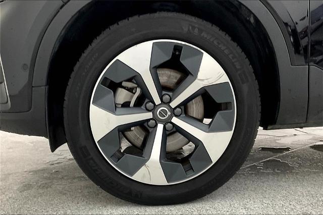 2024 Volvo XC40 Vehicle Photo in Grapevine, TX 76051