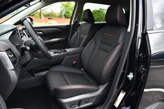 2025 Nissan Rogue Vehicle Photo in Ballwin, MO 63011