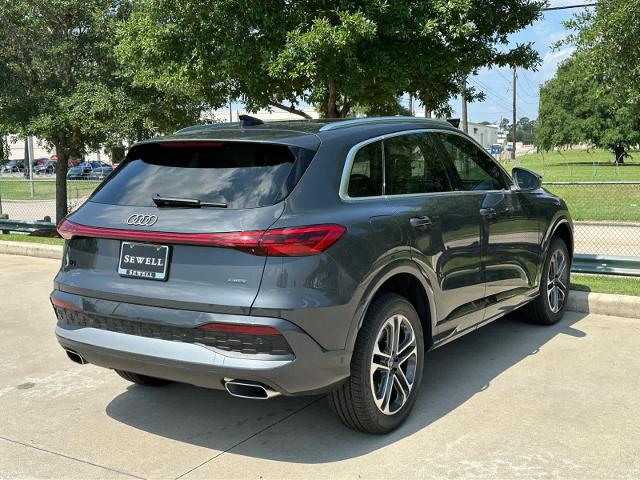 2025 Audi Q5 Vehicle Photo in HOUSTON, TX 77090
