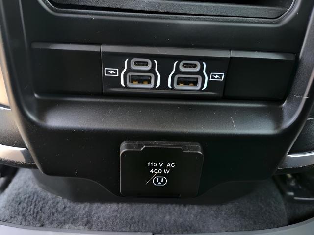 2025 Ram 1500 Vehicle Photo in Green Bay, WI 54304