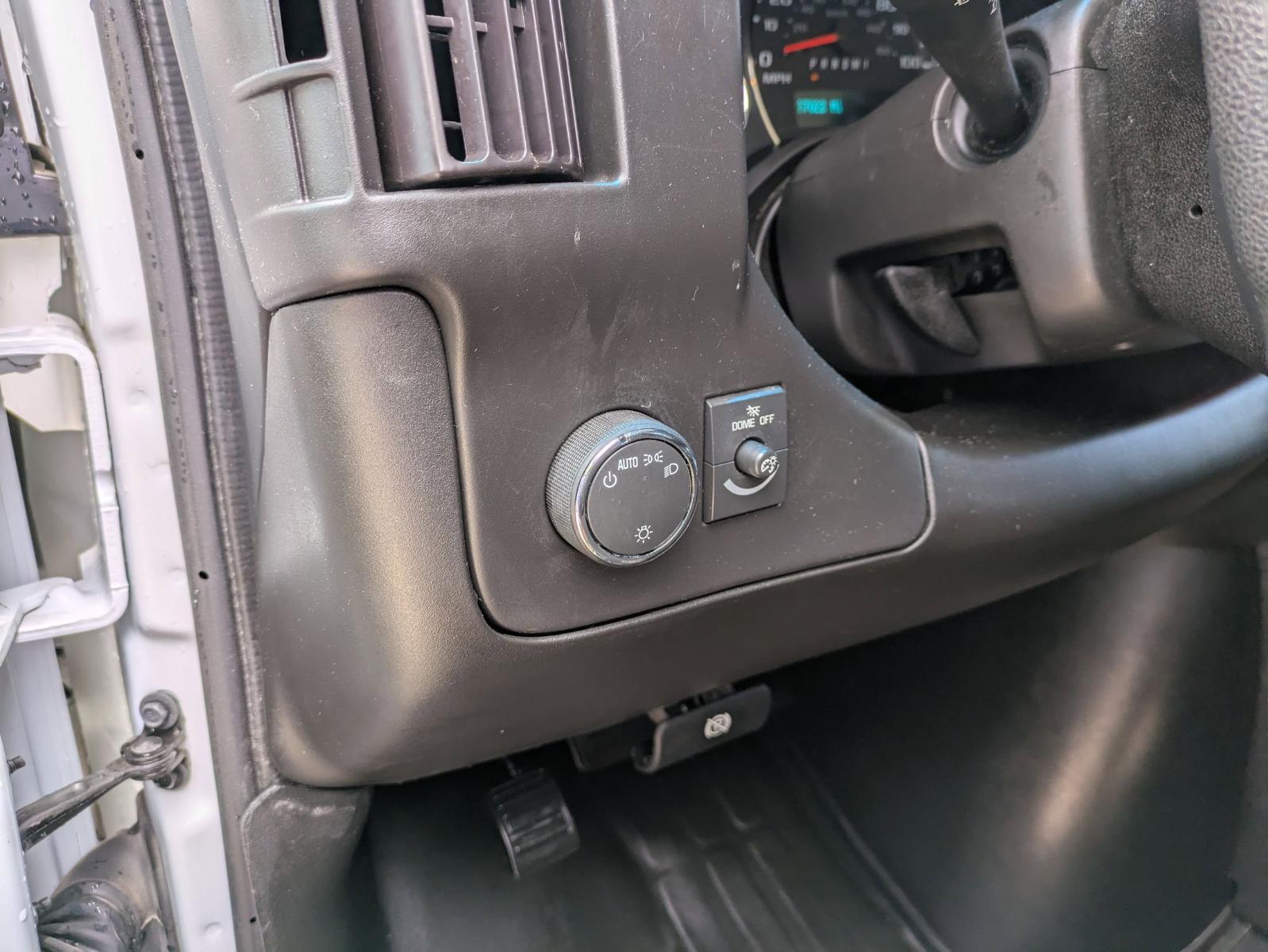 2023 Chevrolet Express Cargo 2500 Vehicle Photo in SELMA, TX 78154-1460