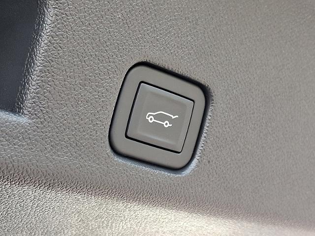 2024 GMC Acadia Vehicle Photo in TREVOSE, PA 19053-4984