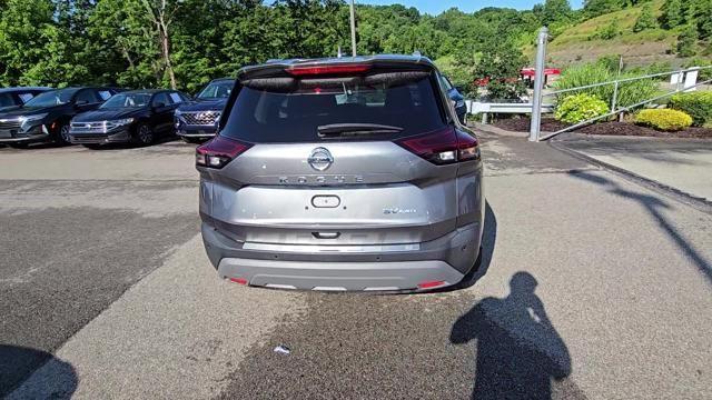 2021 Nissan Rogue Vehicle Photo in Pleasant Hills, PA 15236