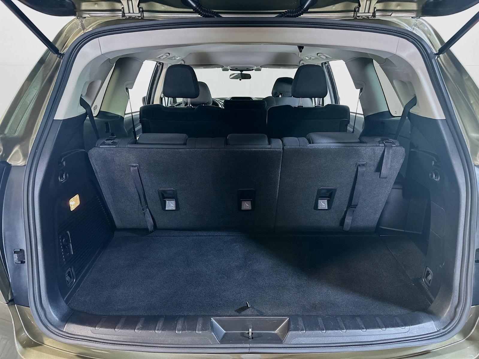2022 Subaru Ascent Vehicle Photo in Langhorne, PA 19047