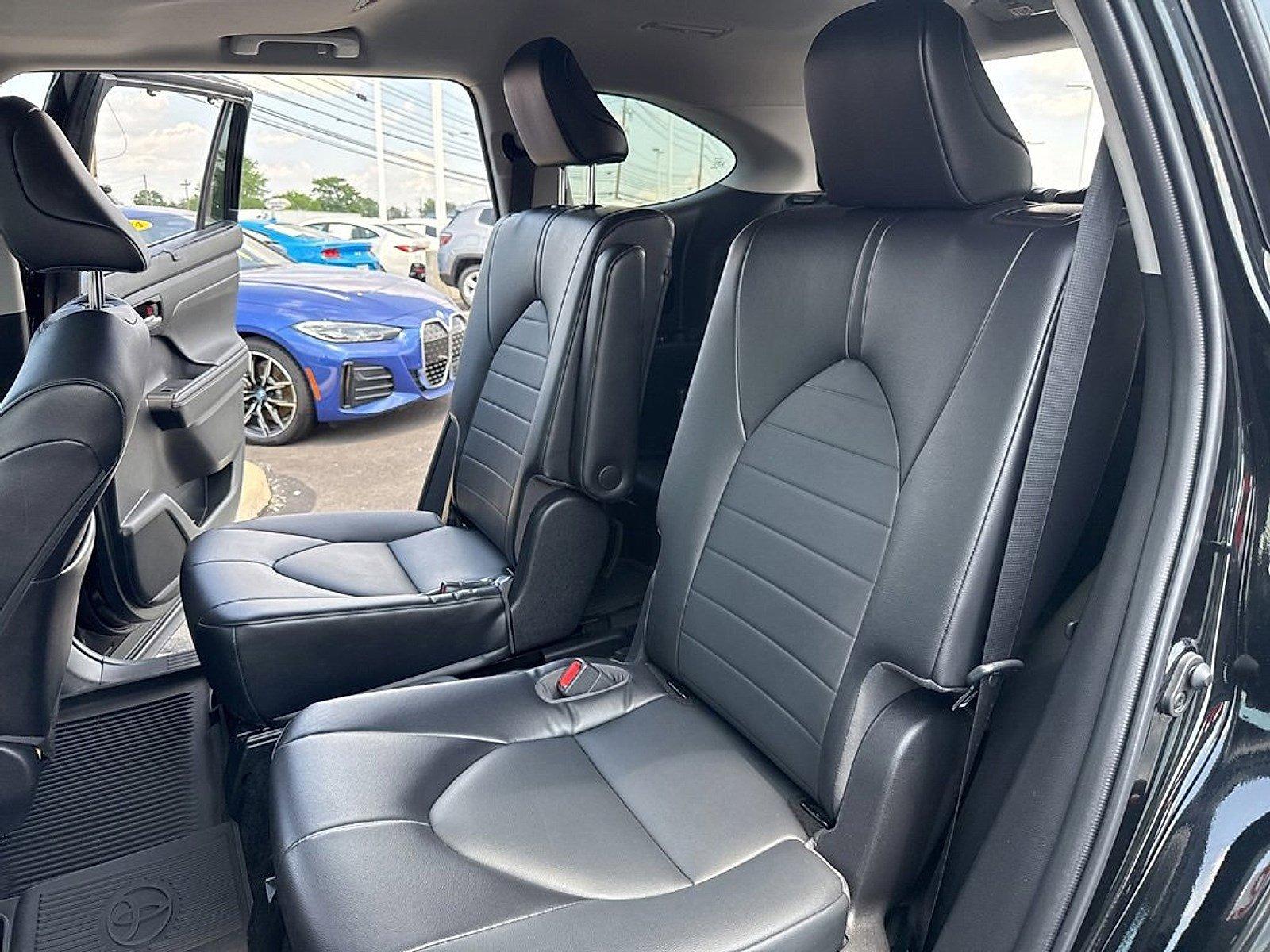 2022 Toyota Highlander Vehicle Photo in Harrisburg, PA 17111