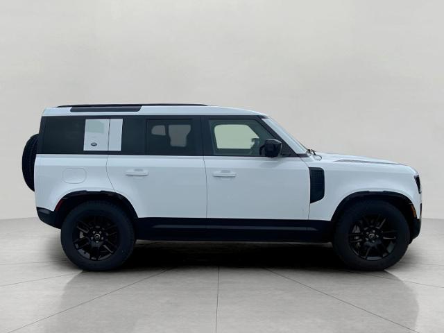 2024 Defender Vehicle Photo in Appleton, WI 54913
