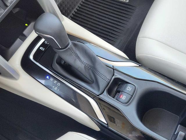 2024 Toyota Corolla Cross Vehicle Photo in DENTON, TX 76210-9321