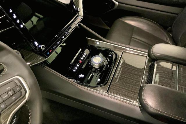 2022 Jeep Wagoneer Vehicle Photo in Kansas City, MO 64114