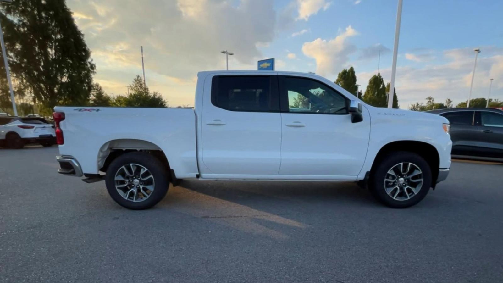 2024 Chevrolet Silverado 1500 Vehicle Photo in BENTONVILLE, AR 72712-4322