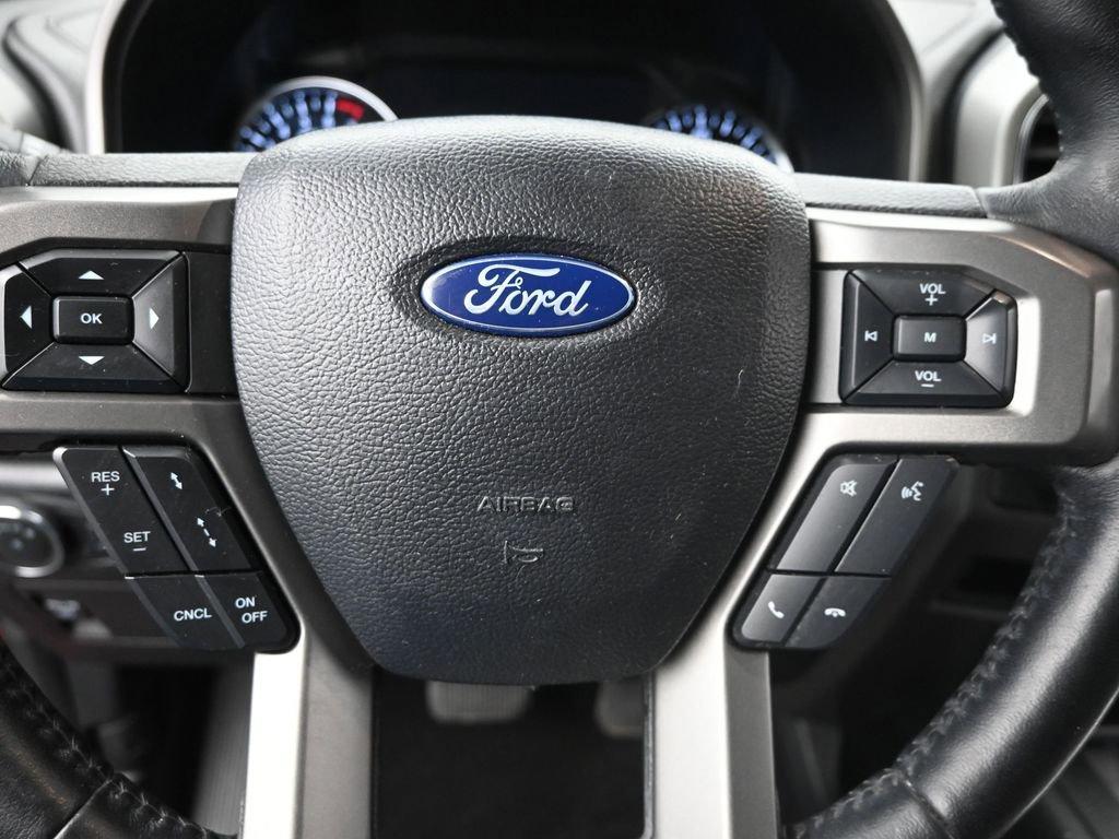 2021 Ford Expedition Max Vehicle Photo in Cedar Rapids, IA 52402