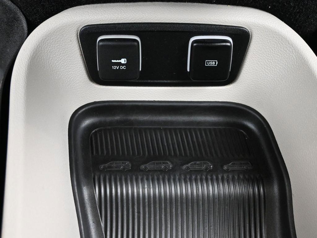 2018 Chrysler Pacifica Vehicle Photo in Marion, IA 52302