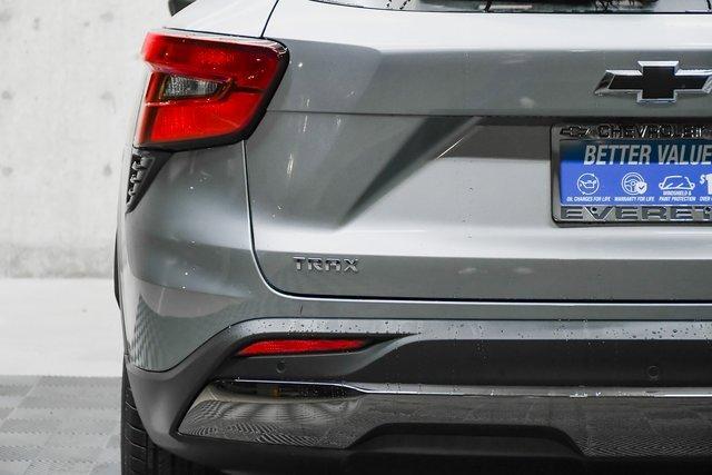 2025 Chevrolet Trax Vehicle Photo in EVERETT, WA 98203-5662