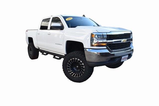 Used 2018 Chevrolet Silverado 1500 LT with VIN 3GCUKREC9JG366670 for sale in Cottondale, AL