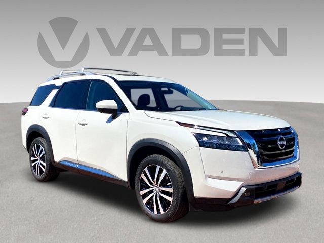 2023 Nissan Pathfinder Vehicle Photo in Savannah, GA 31419