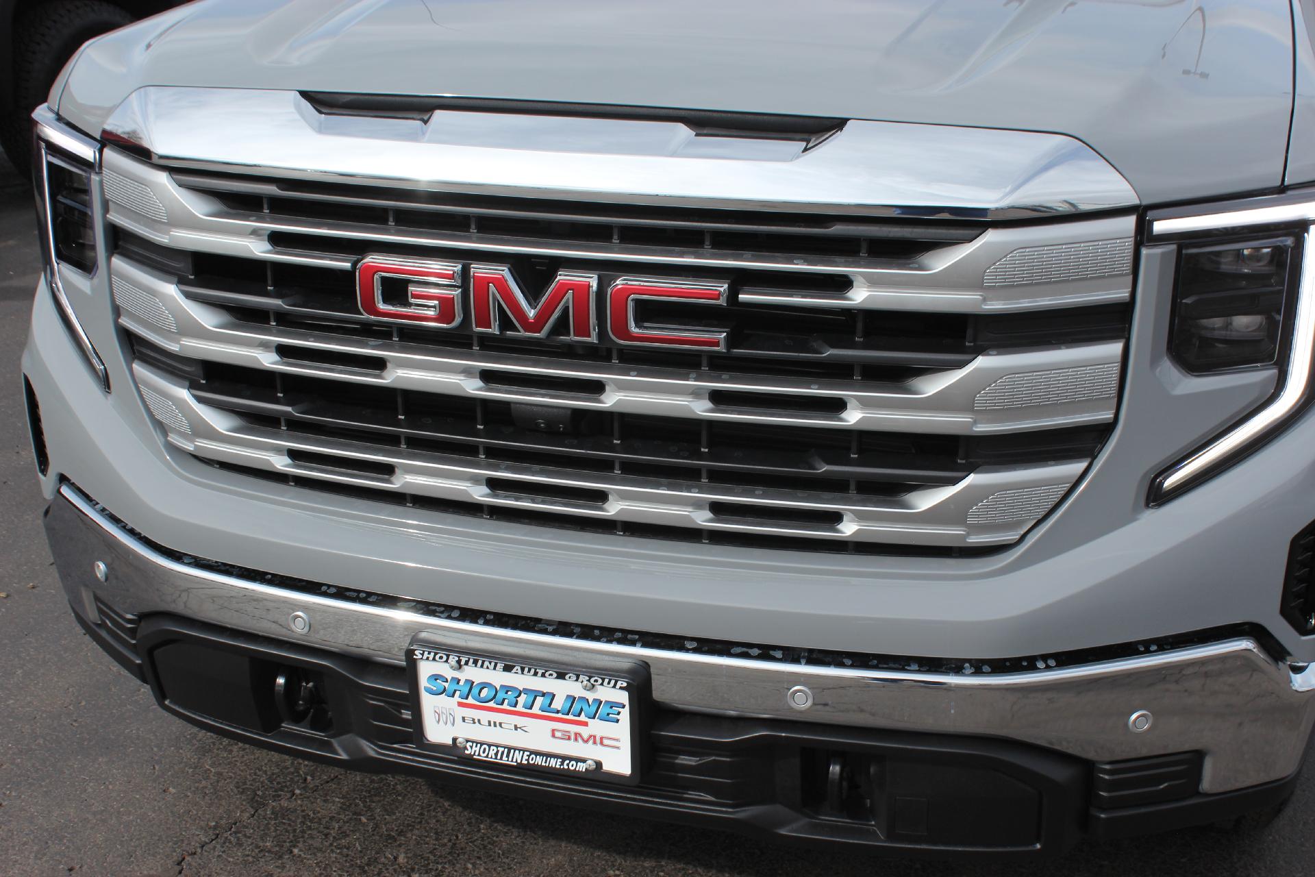 2025 GMC Sierra 1500 Vehicle Photo in AURORA, CO 80012-4011