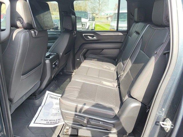 2021 Chevrolet Suburban Vehicle Photo in THOMPSONTOWN, PA 17094-9014