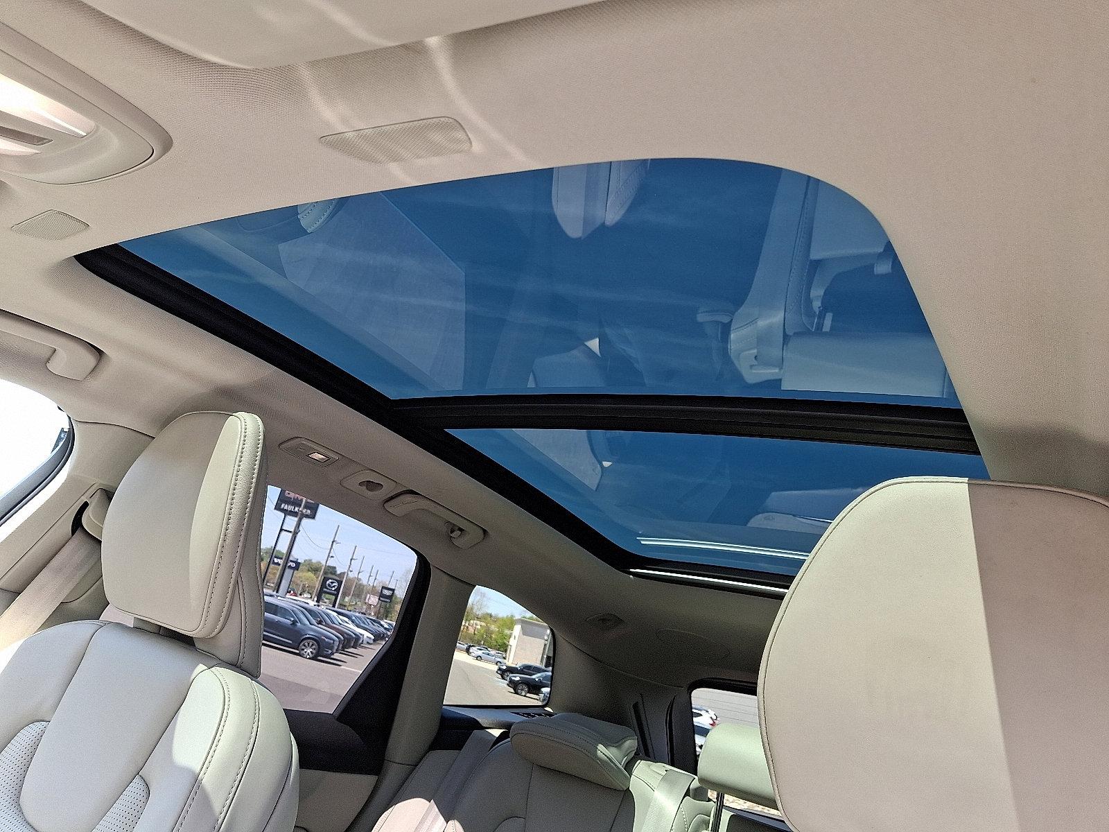 2023 Volvo XC60 Vehicle Photo in Trevose, PA 19053