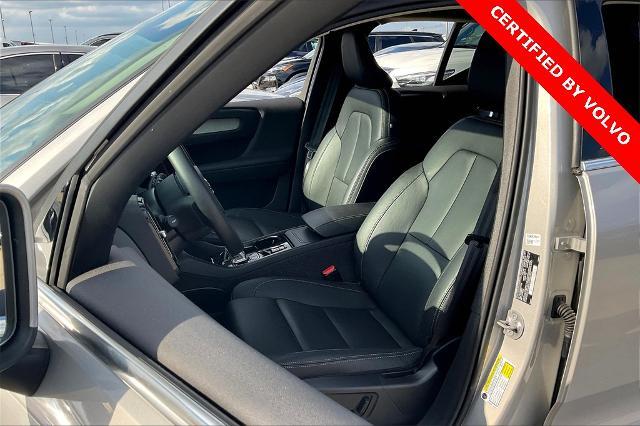 2025 Volvo XC40 Vehicle Photo in Grapevine, TX 76051