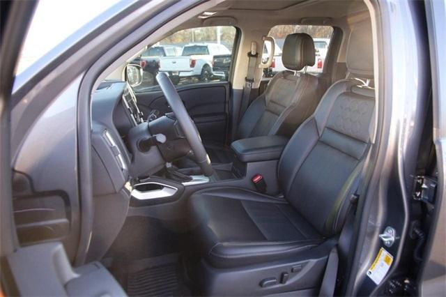 2025 Nissan Frontier Vehicle Photo in Hazelwood, MO 63042