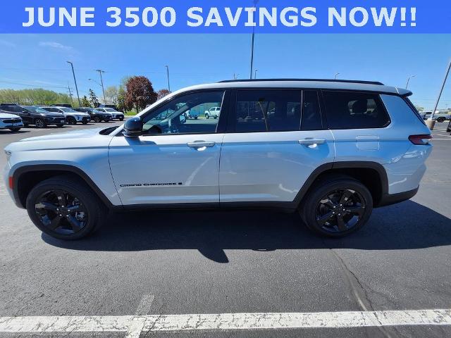 2023 Jeep Grand Cherokee L Vehicle Photo in GREEN BAY, WI 54304-5303
