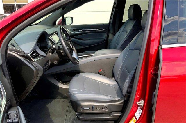 2024 Buick Enclave Vehicle Photo in TOPEKA, KS 66609-0000