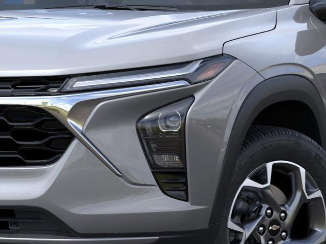 2025 Chevrolet Trax Vehicle Photo in EVERETT, WA 98203-5662