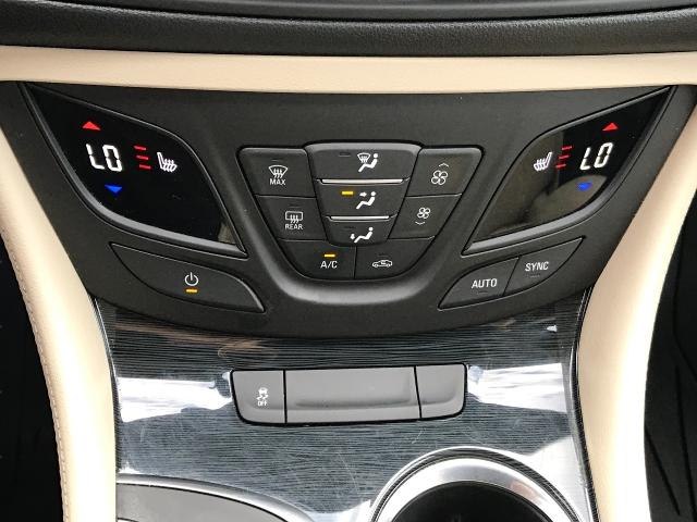 2018 Buick Envision Vehicle Photo in GREEN BAY, WI 54303-3330