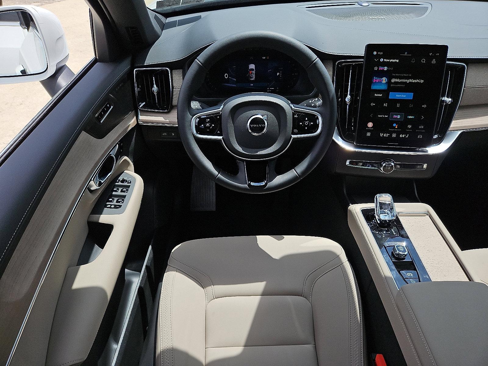 2026 Volvo XC90 Plug-In Hybrid Vehicle Photo in Trevose, PA 19053