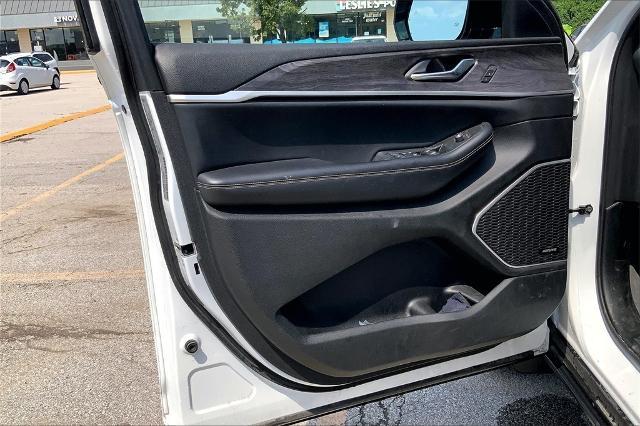 2021 Jeep Grand Cherokee L Vehicle Photo in Kansas City, MO 64114